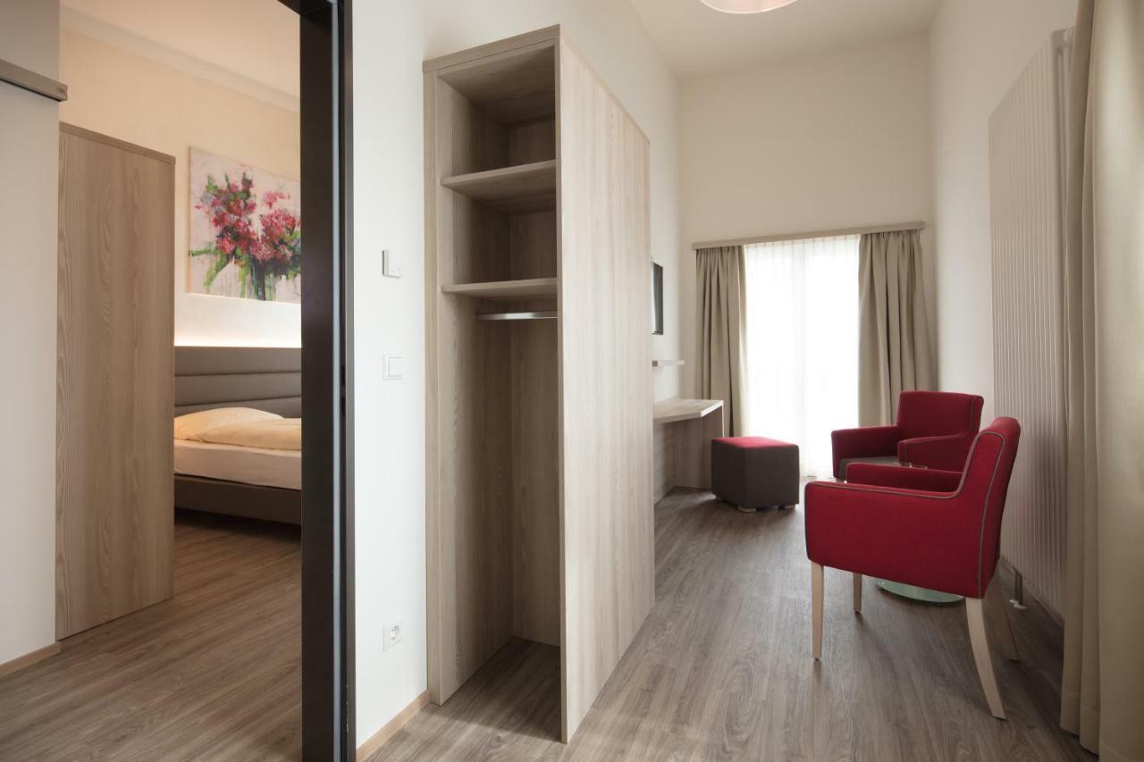 Hotel Gudrun ريدلينغن المظهر الخارجي الصورة